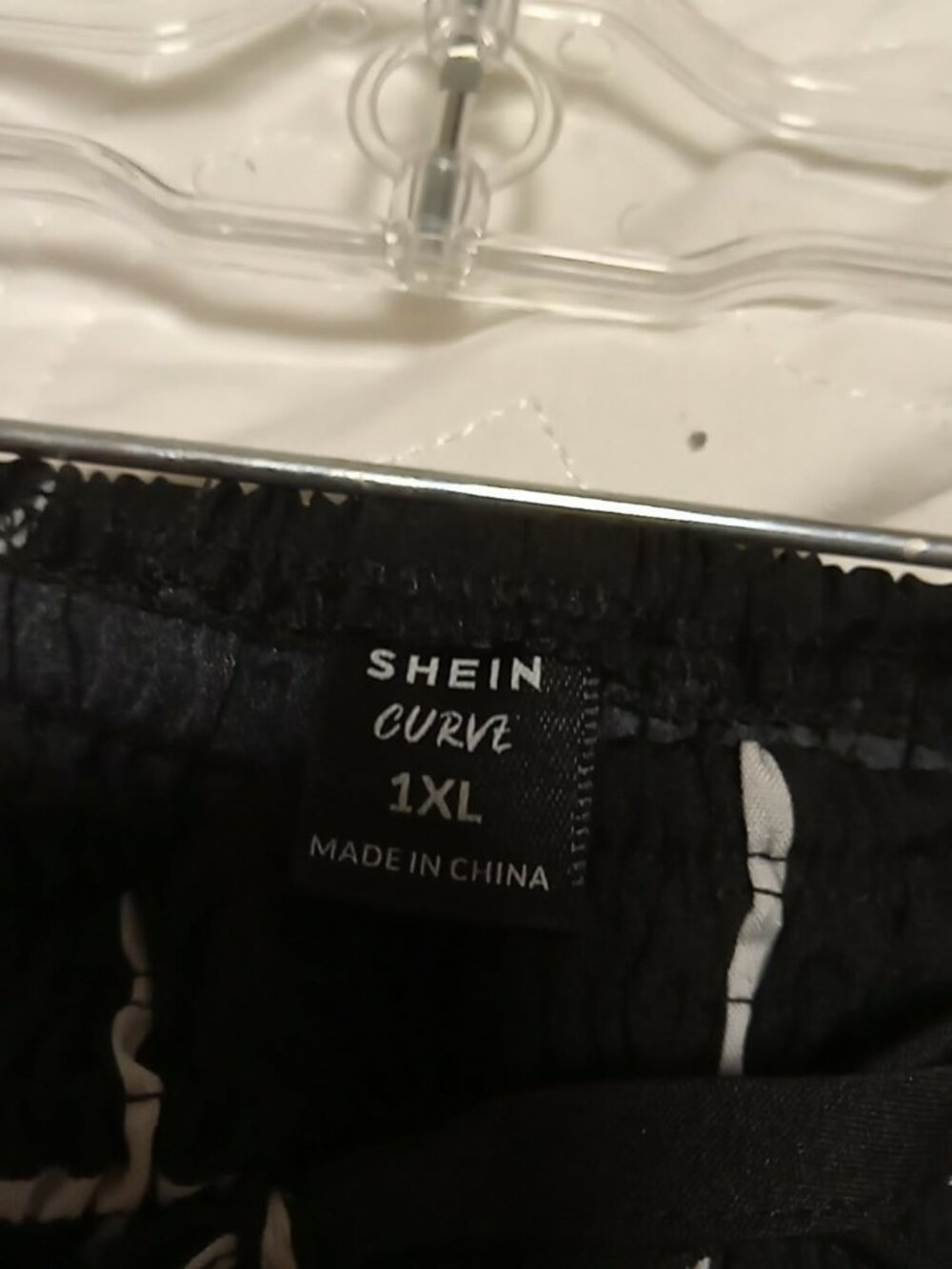 womens pants - Picture 6 of 7
